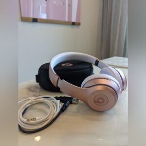 Beats Solo 3 Wireless (Rose Gold)